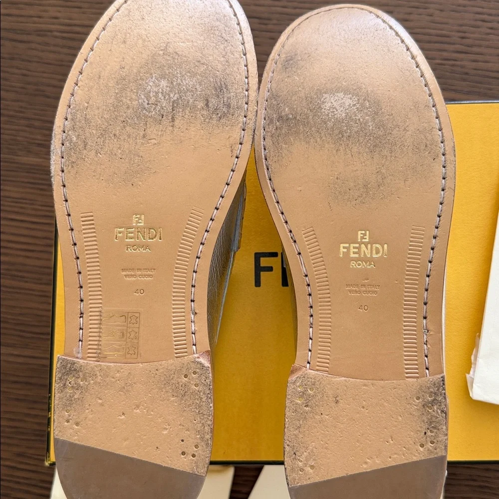 Fendi Metallic Silver Loafers with Gold Accent. Women’s size 40. - Picture 6 of 9